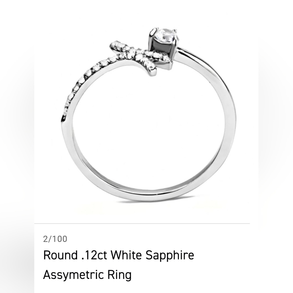 Elegant Silver Ring with White Sapphire - Picture 4 of 6